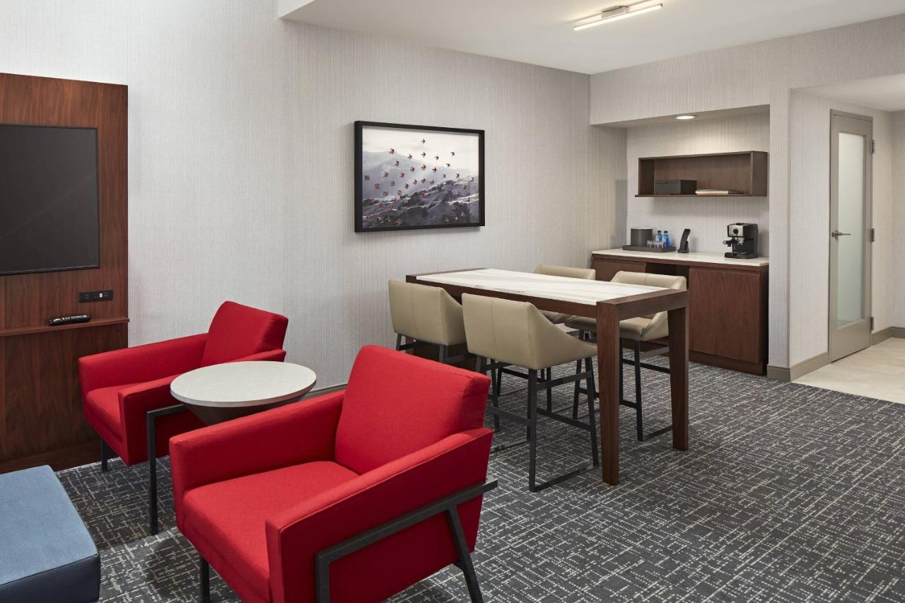  | San Mateo Marriott San Francisco Airport