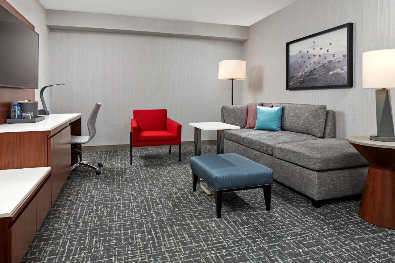 One-Bedroom King Suite with Sofa Bed at San Mateo Marriott San Francisco Airport