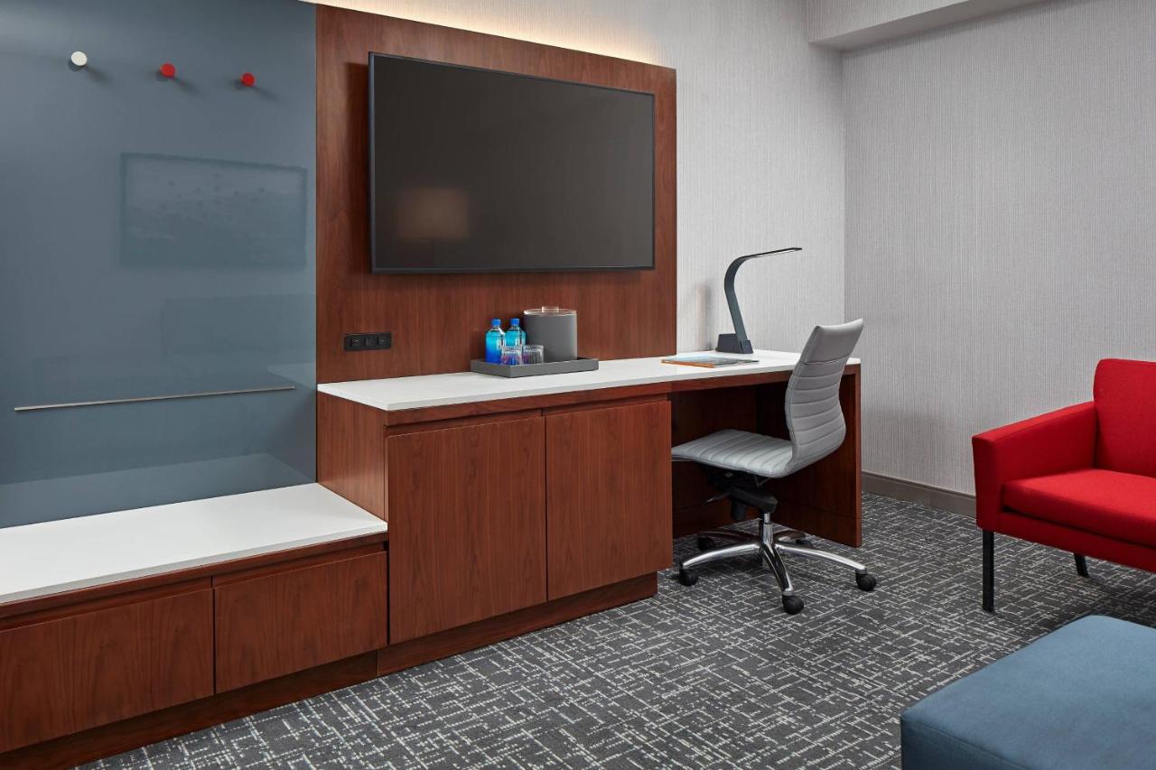 One-Bedroom King Suite with Sofa Bed at San Mateo Marriott San Francisco Airport
