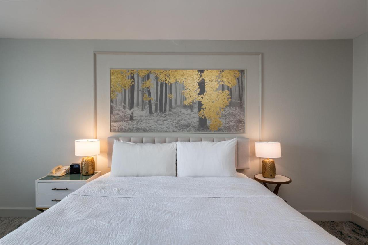 King Room at Castle Hotel, Autograph Collection