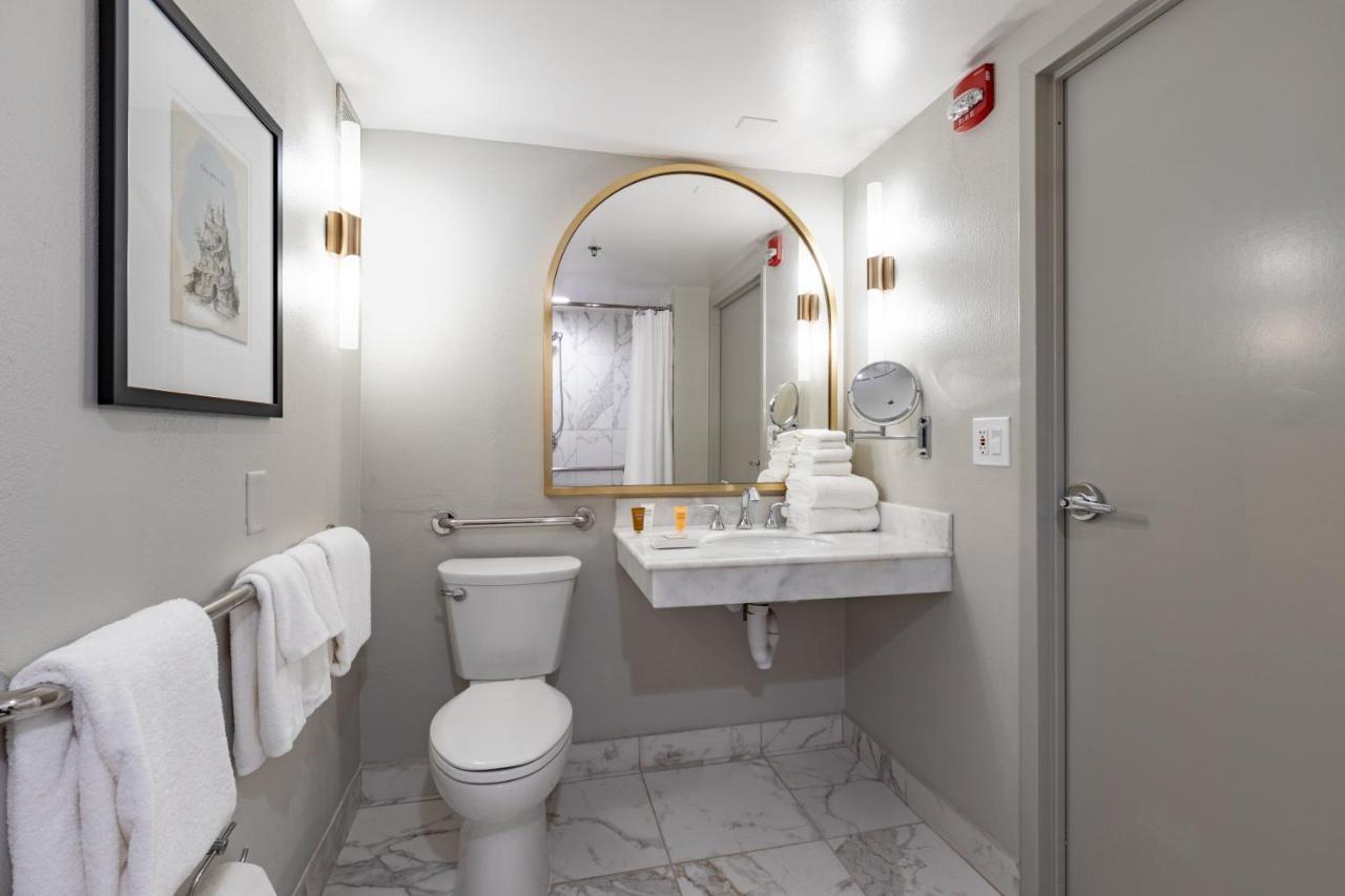 King Room at Castle Hotel, Autograph Collection