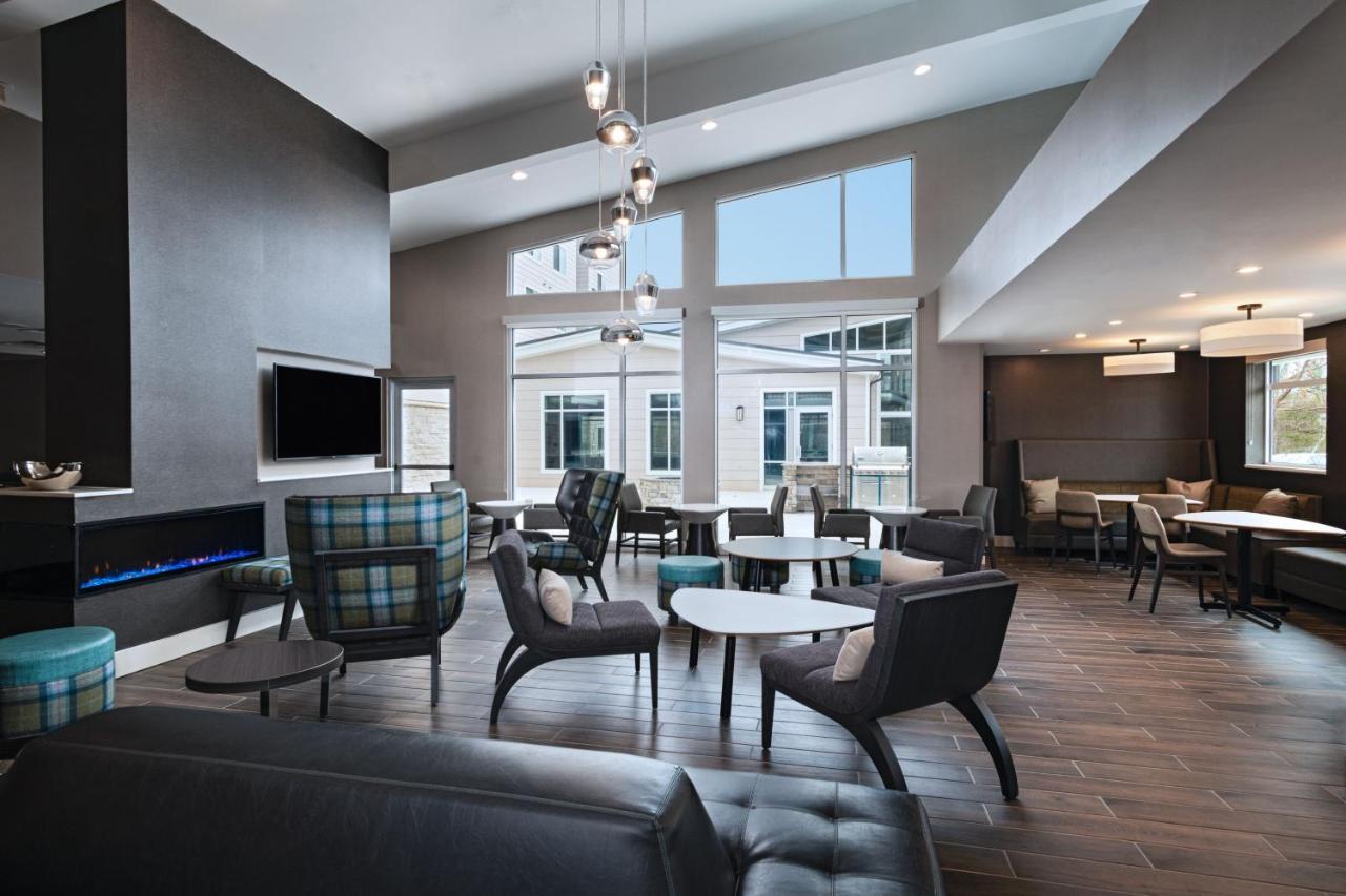 | Residence Inn New Brunswick Tower Center Blvd.