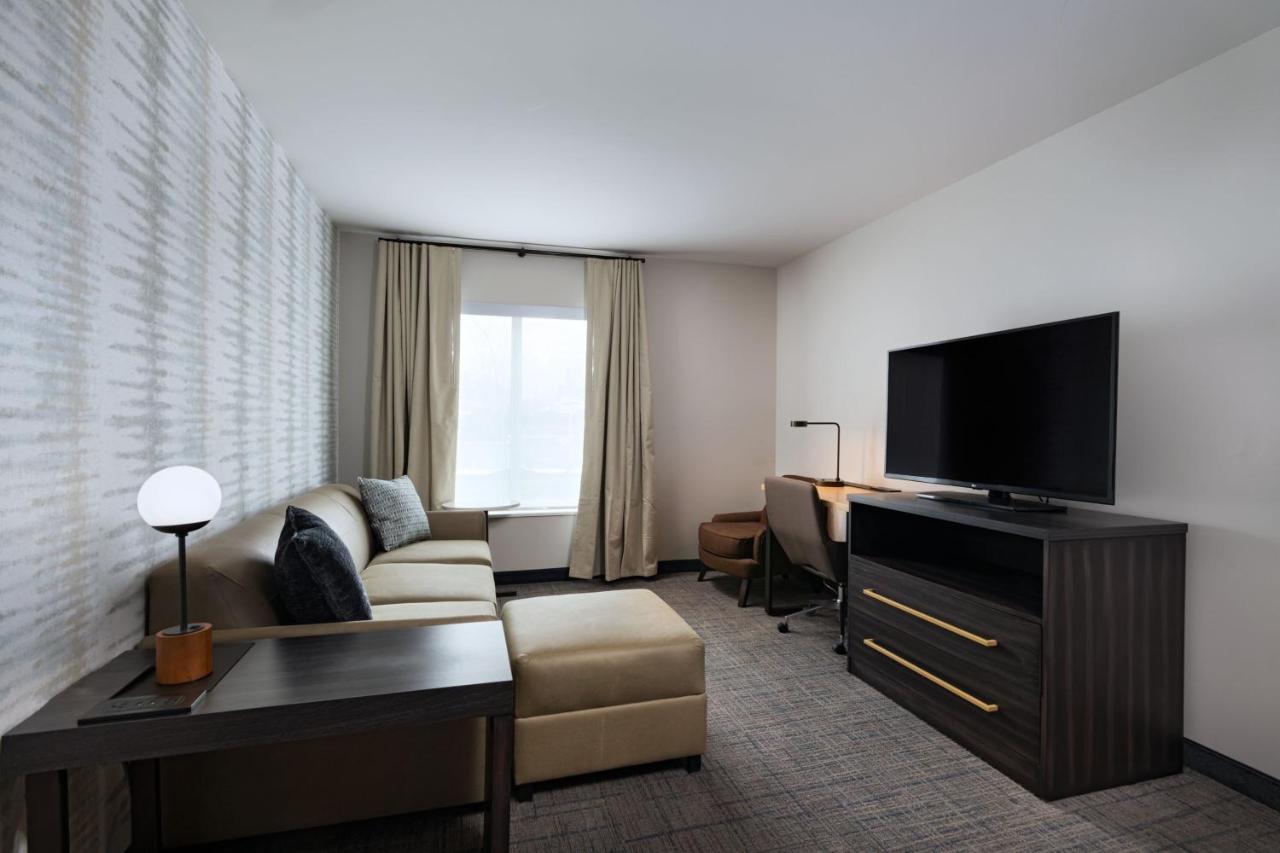 | Residence Inn New Brunswick Tower Center Blvd.