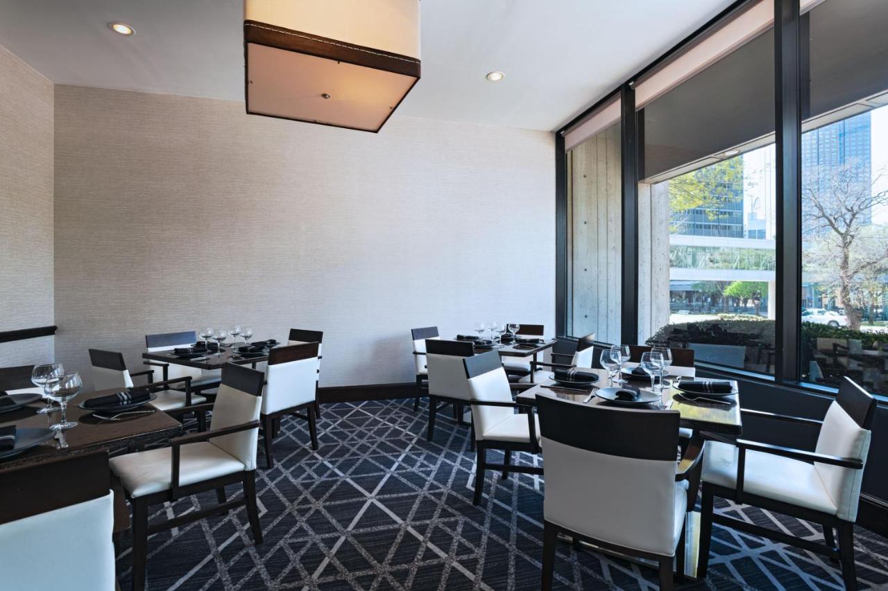 | Dallas Marriott Downtown