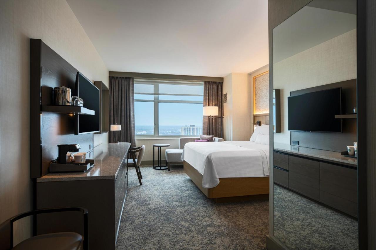 King Room - Club Level/High Floor at The Westin Chicago Lombard