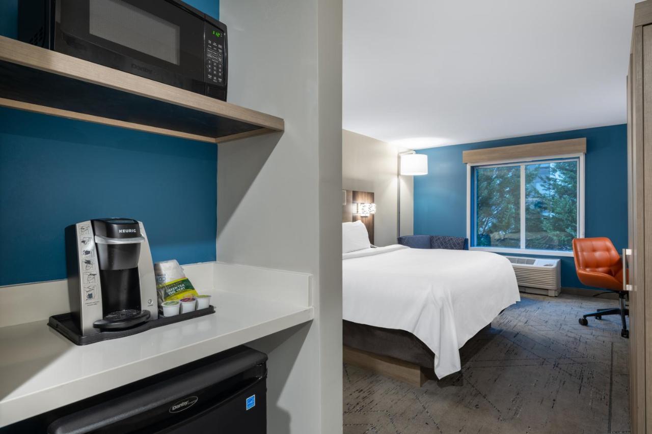 Standard Room at Holiday Inn Express Gaffney by IHG