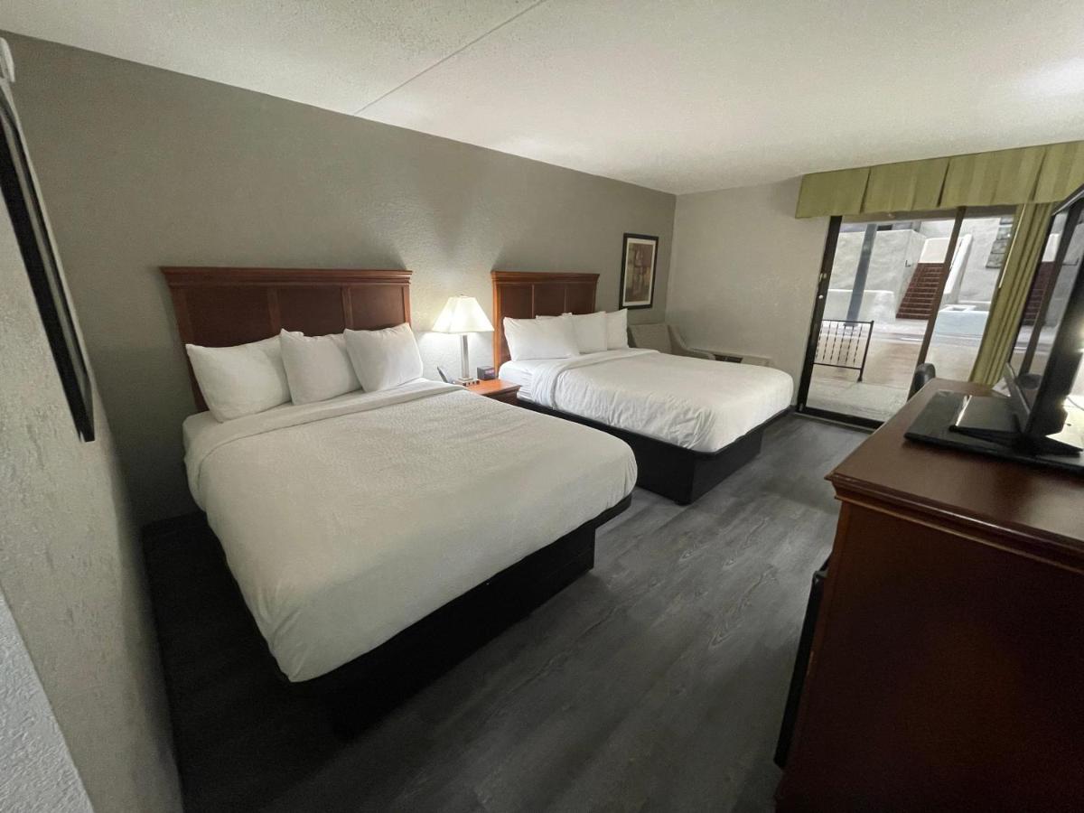 | Aria Resort and Conference Center