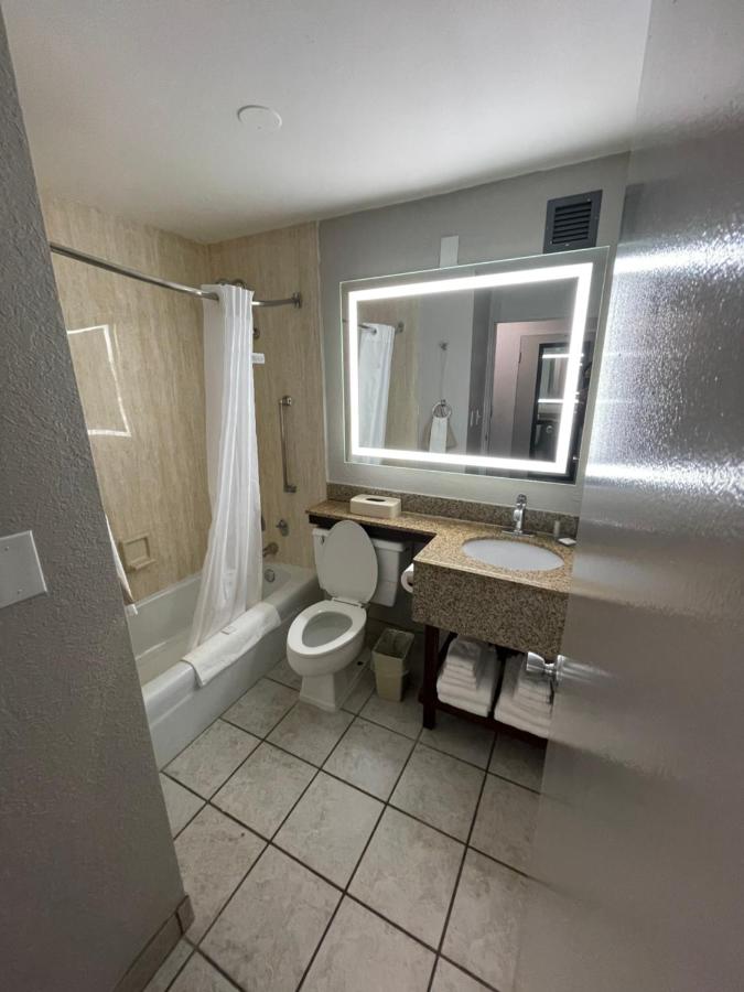 | Aria Resort and Conference Center