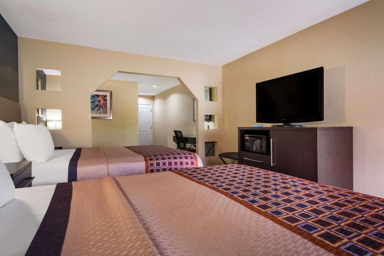 Queen Suite with Sofa Bed at Best Western Bradbury Inn & Suites