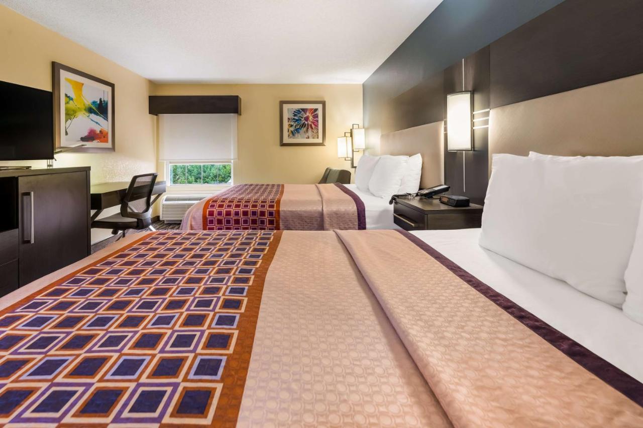 Queen Suite with Sofa Bed at Best Western Bradbury Inn & Suites