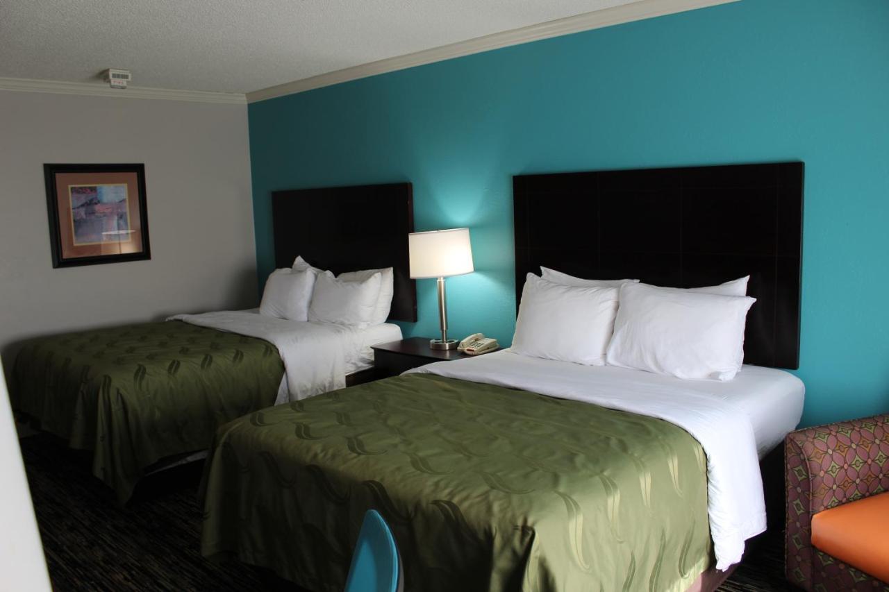 Queen Room with Two Queen Beds at Quality Inn Crossville Near Cumberland Mountain State Park