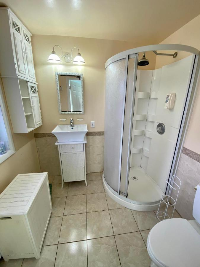| Atlantic House Bed & Breakfast
