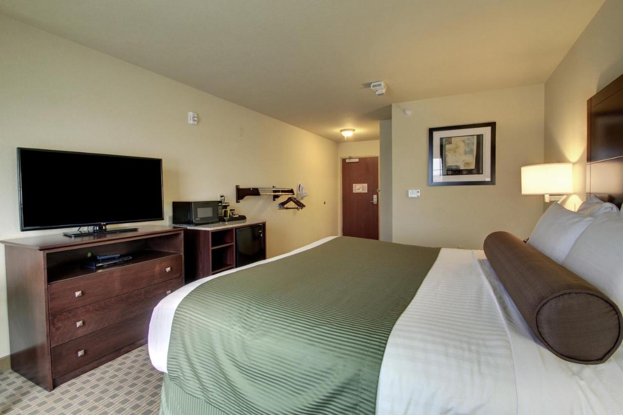 | Cobblestone Hotel & Suites - Waynesboro
