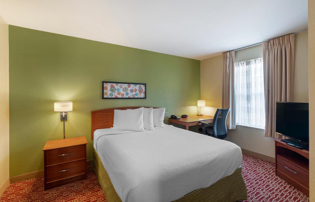 2 Bedroom Suite 2 Queen Beds Non-Smoking at Extended Stay America Suites - Norfolk - Virginia Beach