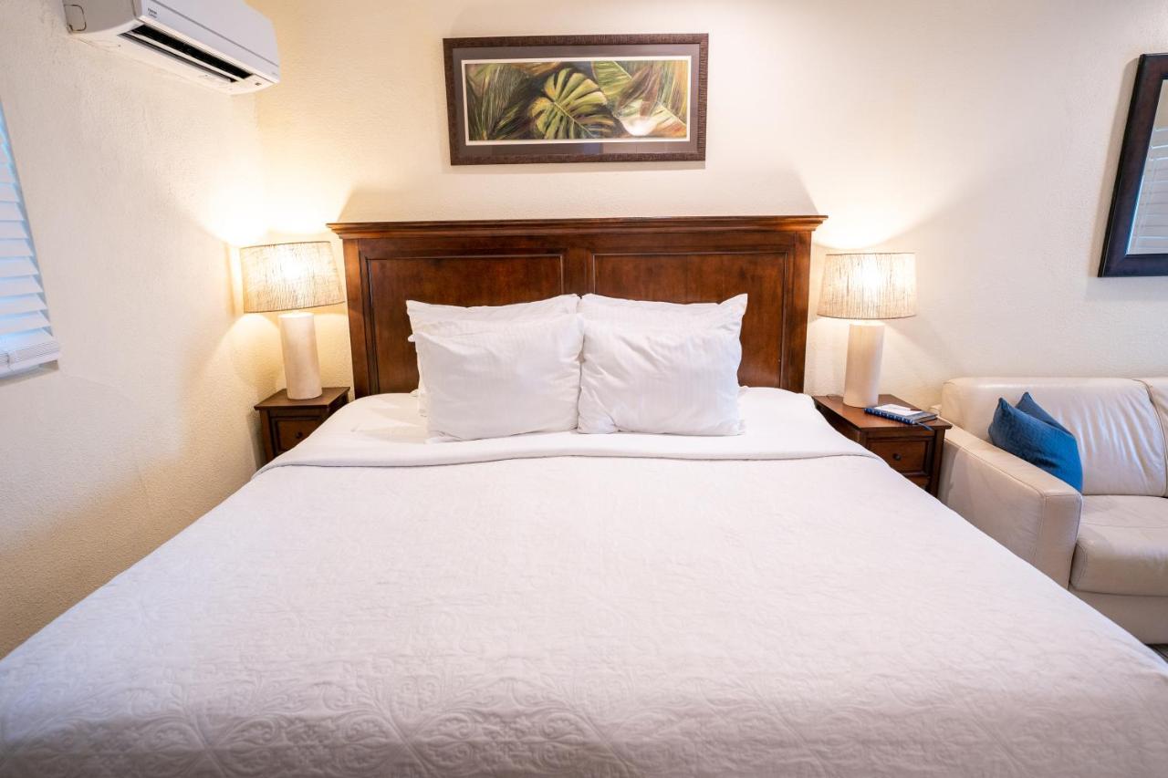 King Villa Unit 110 at The Capri at Siesta