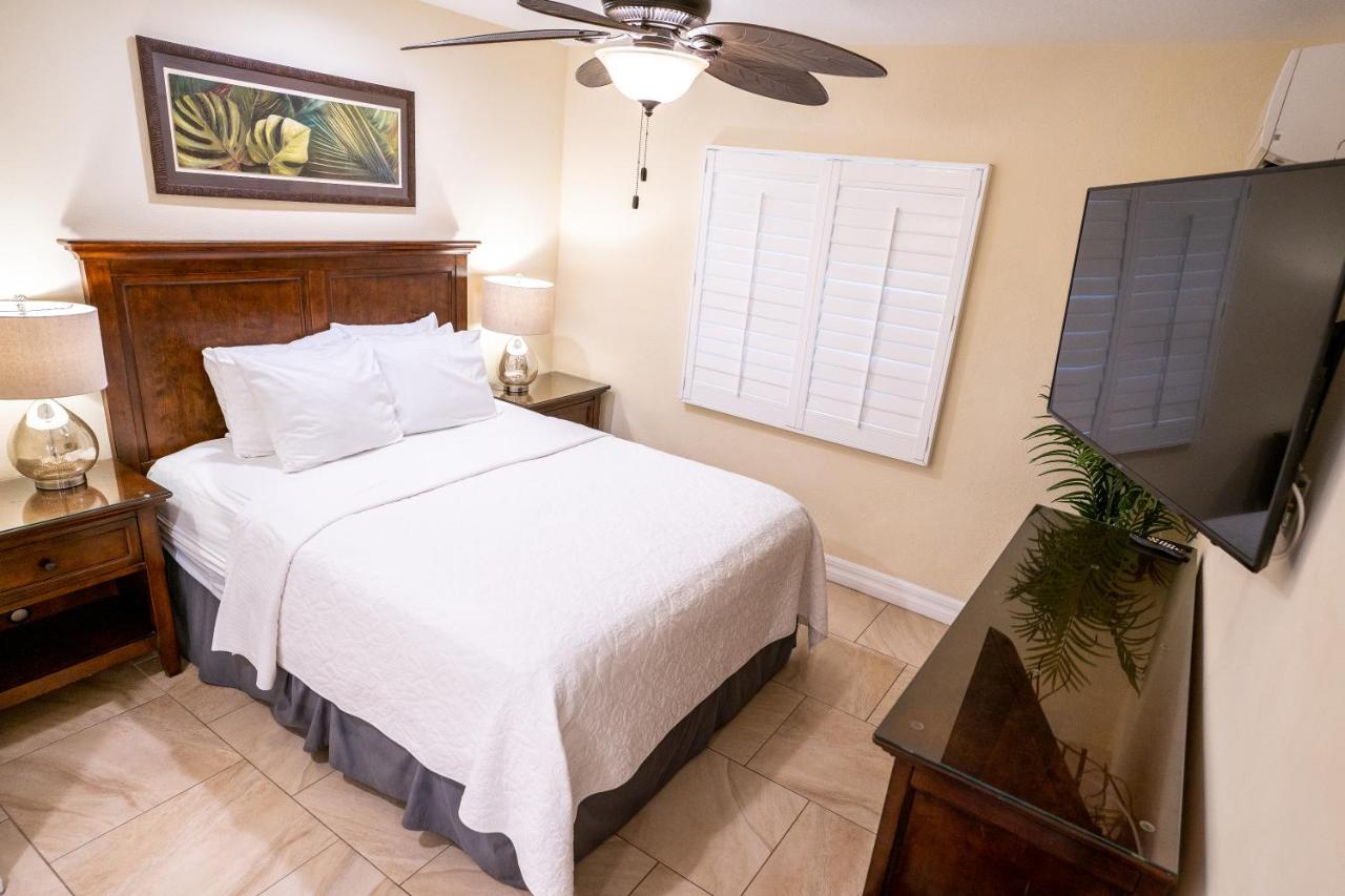 One-Bedroom Suite Unit 109 at The Capri at Siesta