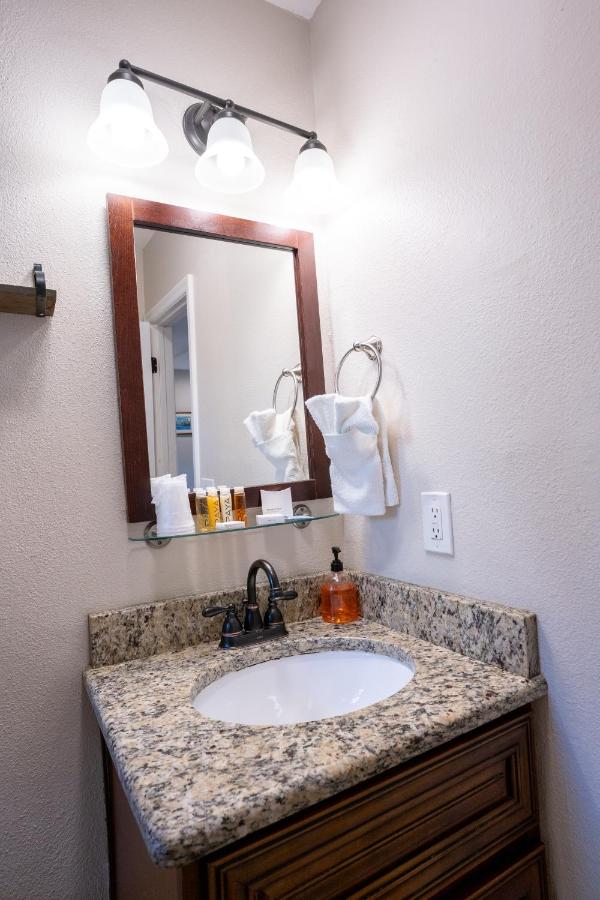 Deluxe Suite Unit 107 at The Capri at Siesta