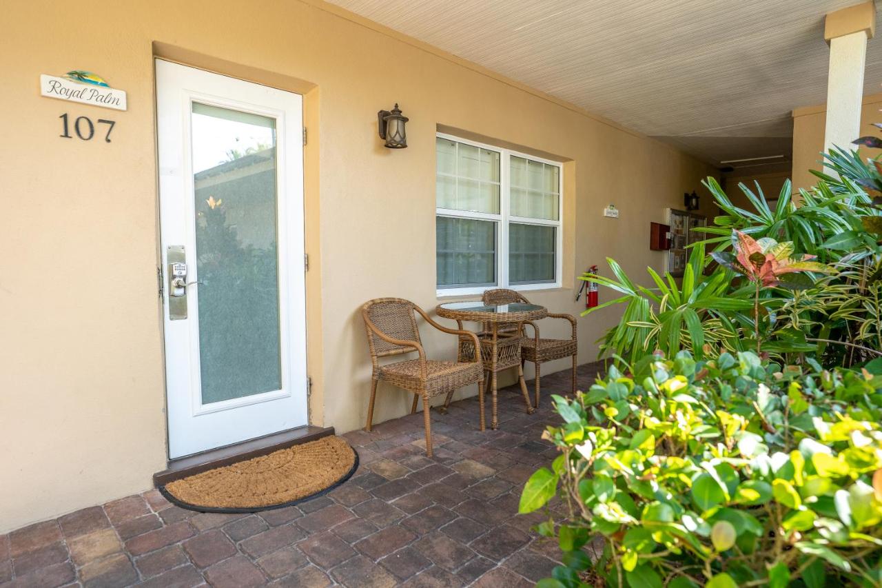 Deluxe Suite Unit 107 at The Capri at Siesta