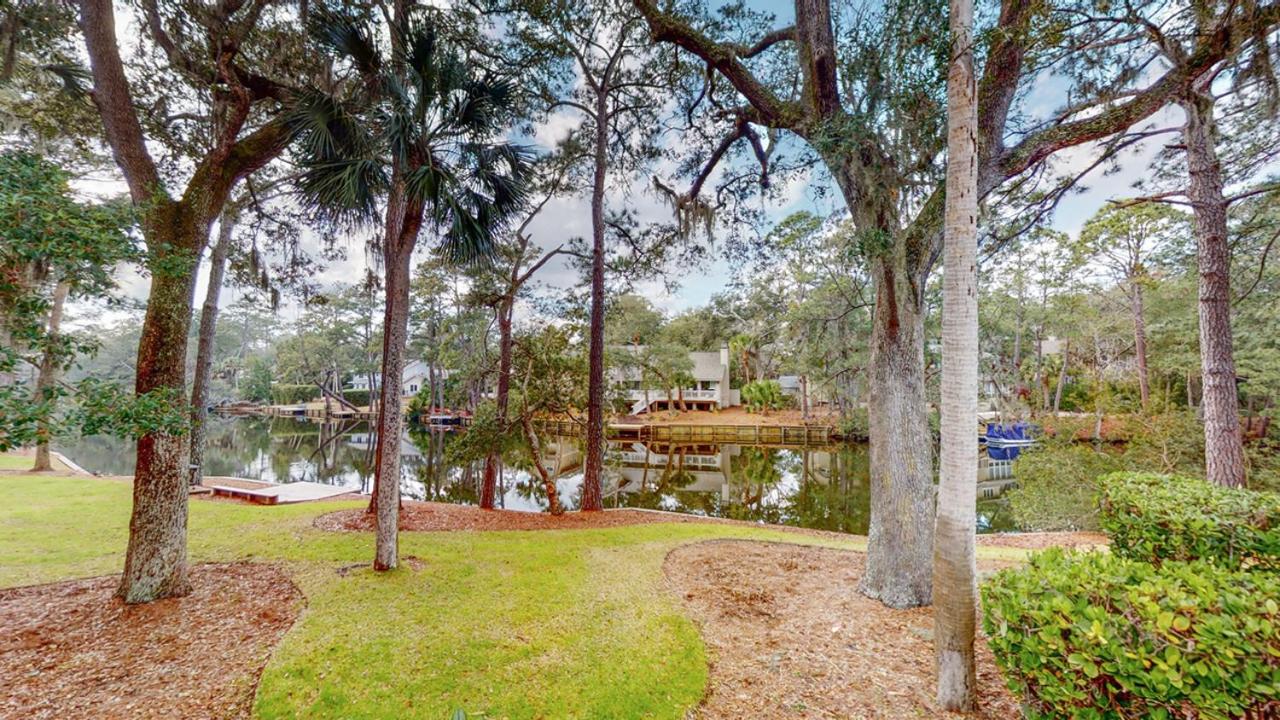 | 487 Captain's Cove