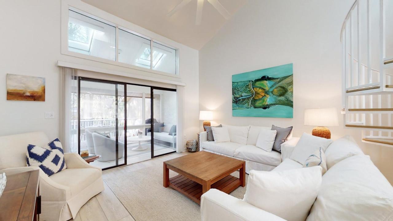 | 487 Captain's Cove