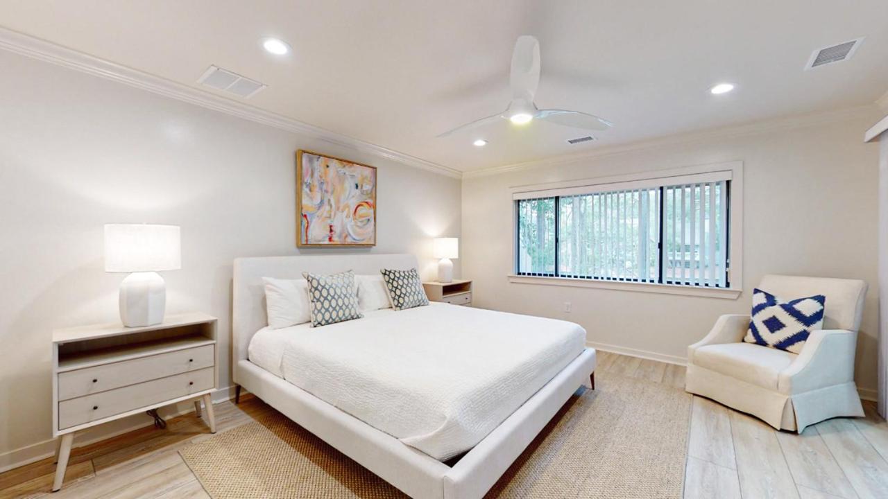 | 487 Captain's Cove