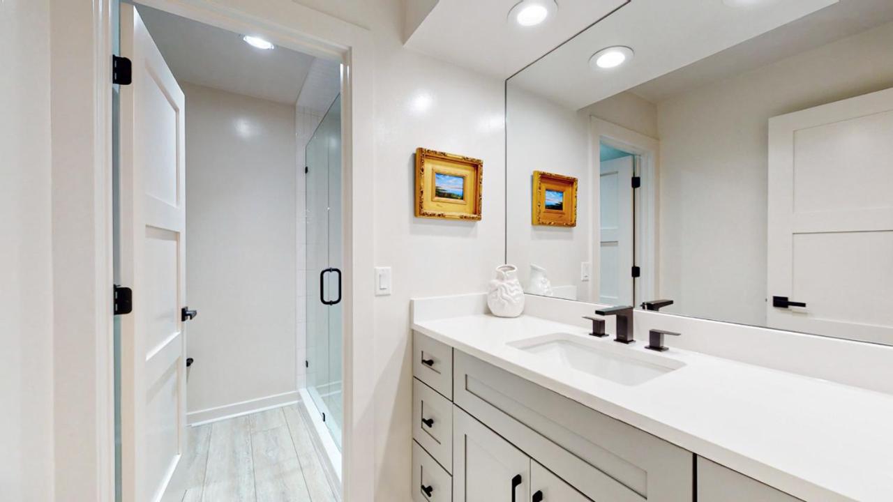 | 487 Captain's Cove