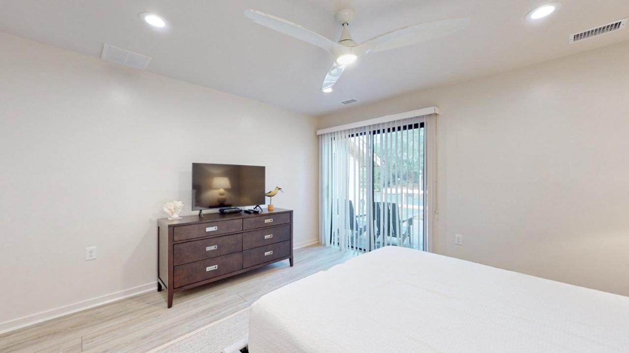 | 487 Captain's Cove