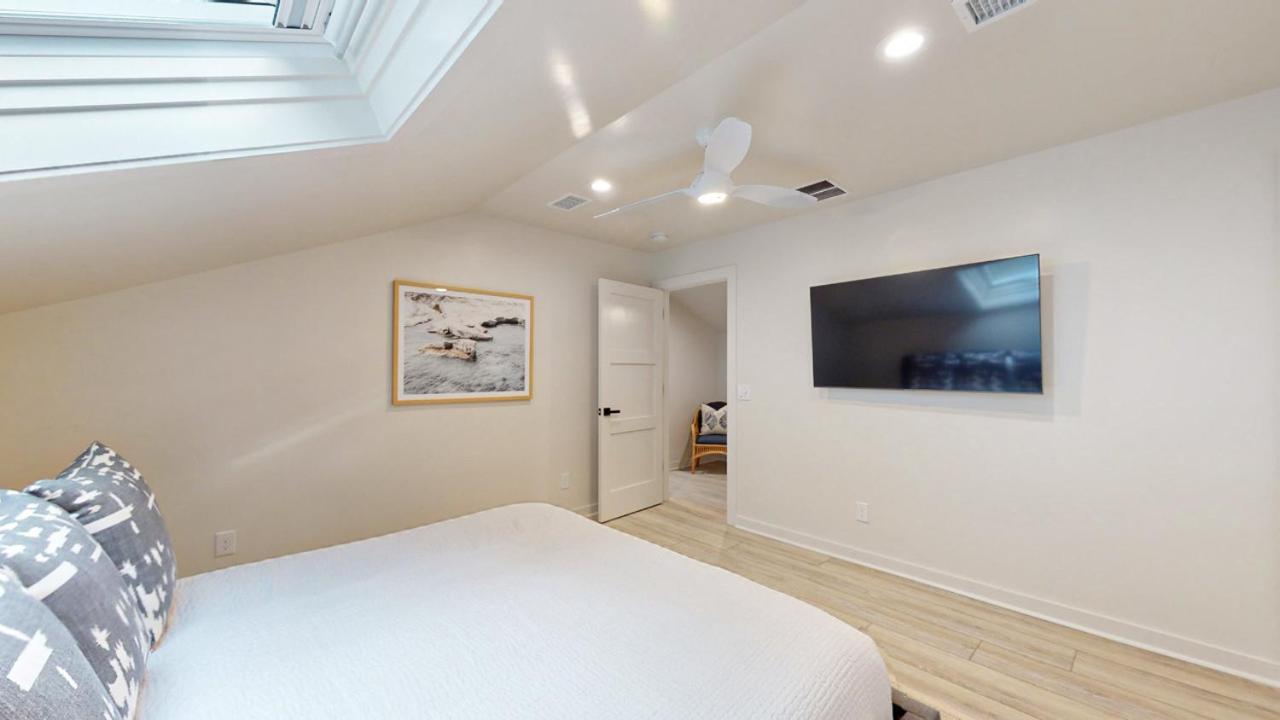 | 487 Captain's Cove