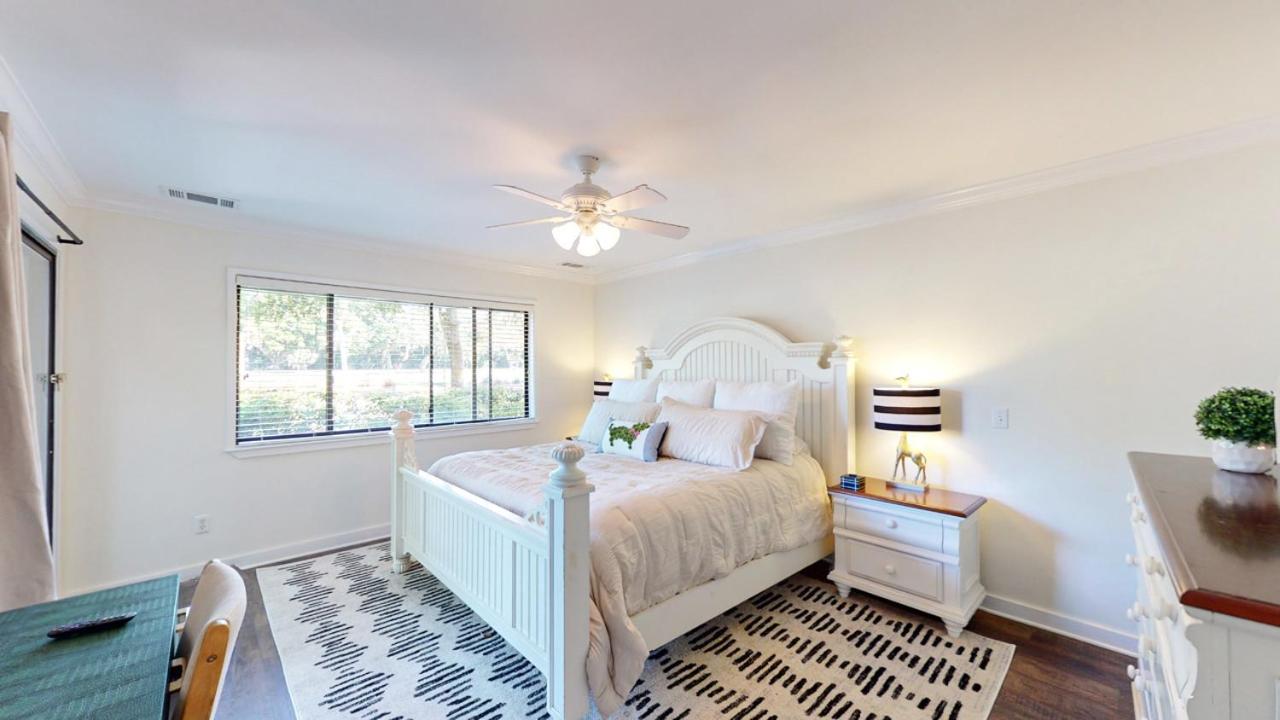 | 956 Inverness Village