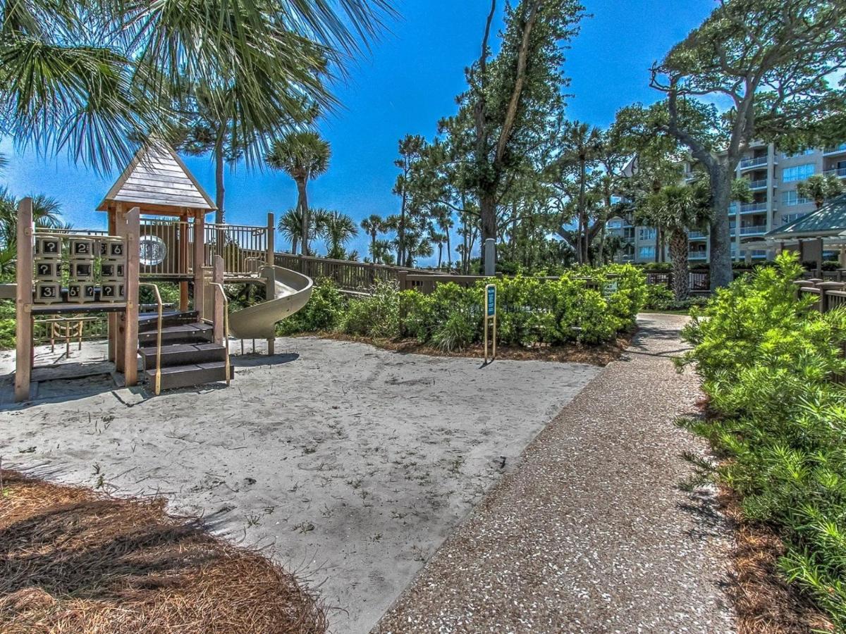  | 3303 Windsor Court