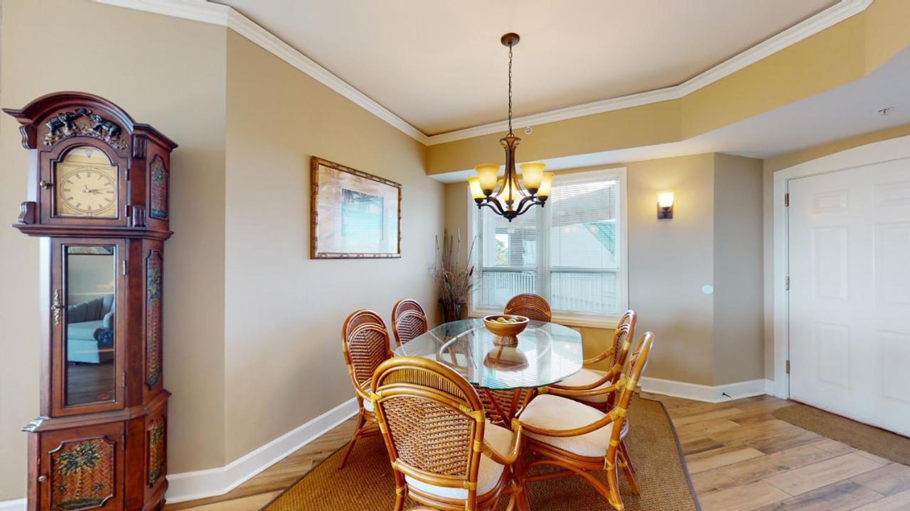 | 4505 Windsor Court North