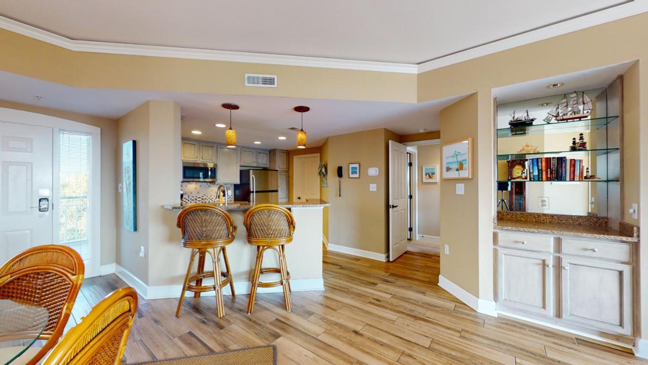| 4505 Windsor Court North