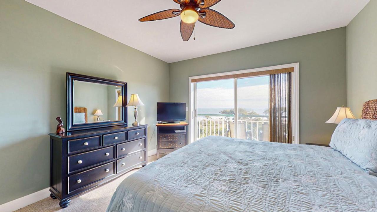 | 4505 Windsor Court North