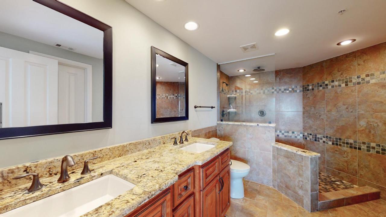 | 4505 Windsor Court North