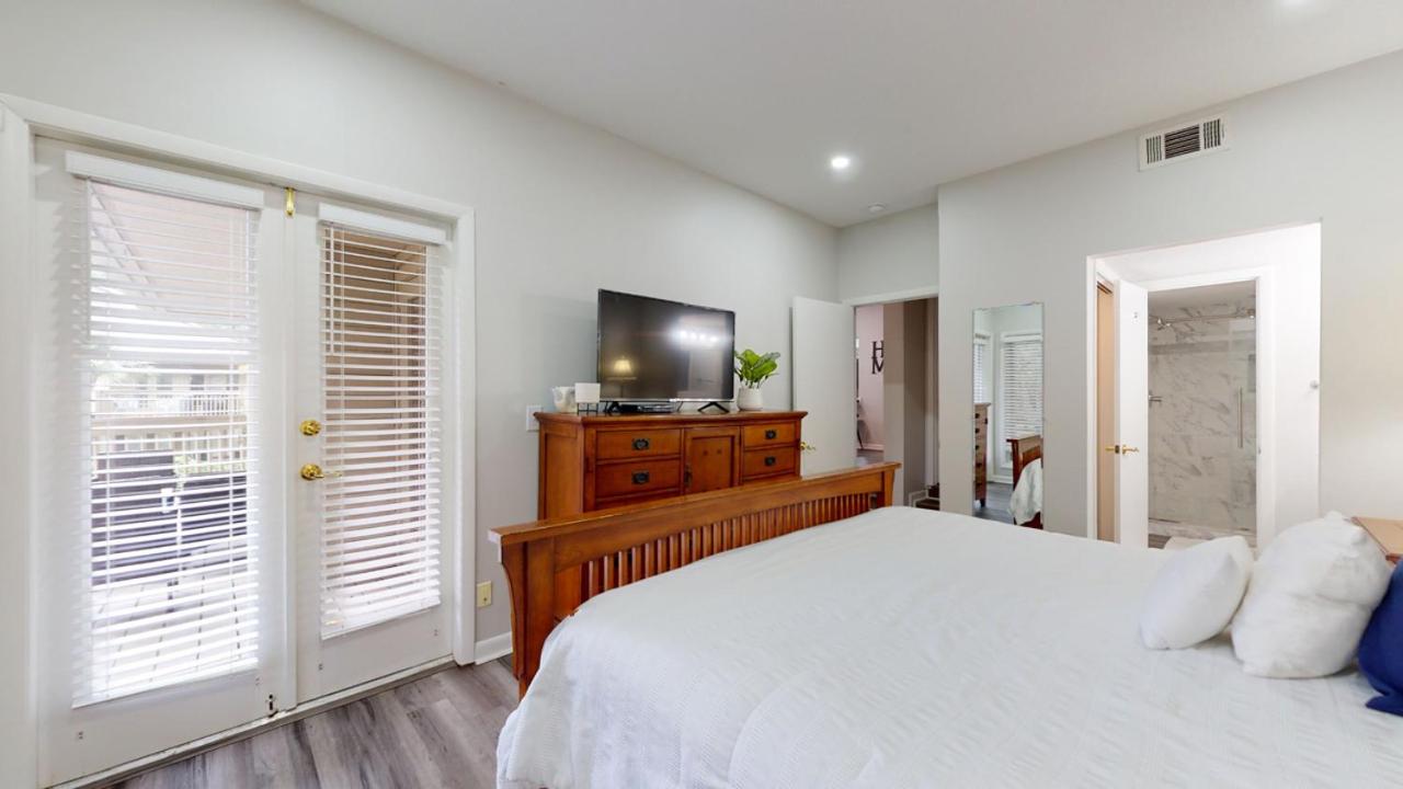 | 1766 Saint Andrews Commons