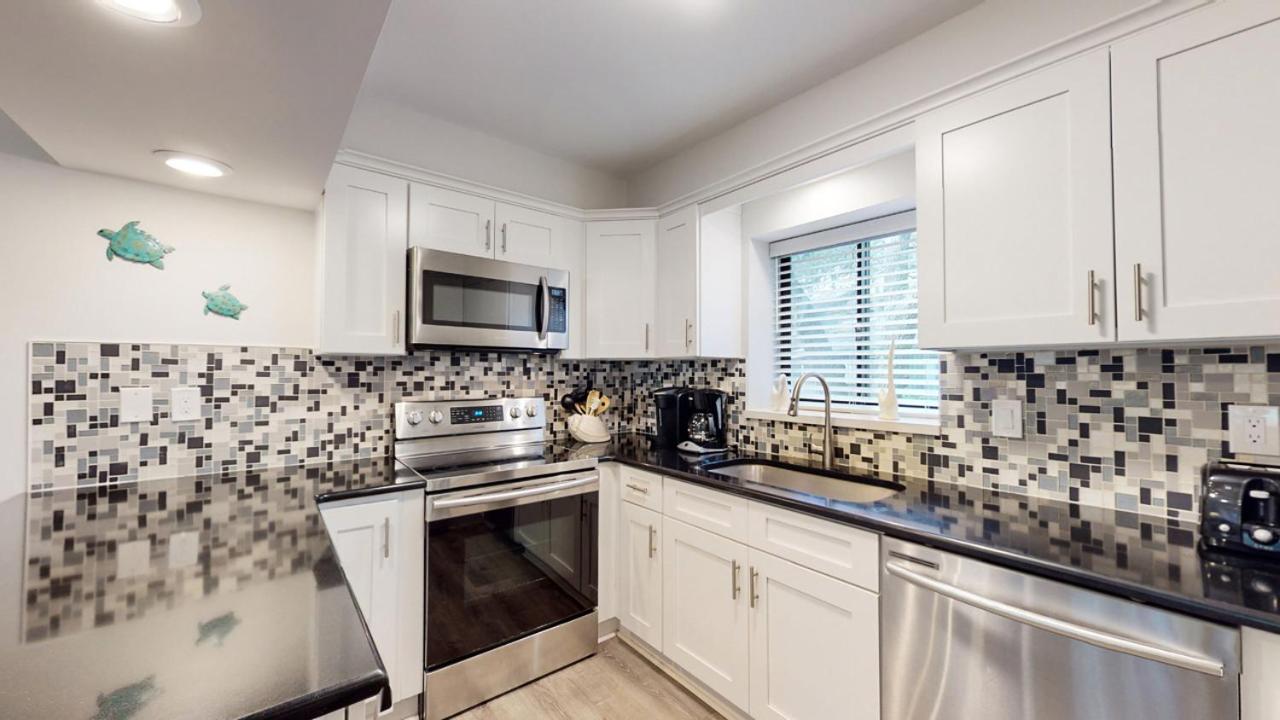  | 36 Hickory Cove
