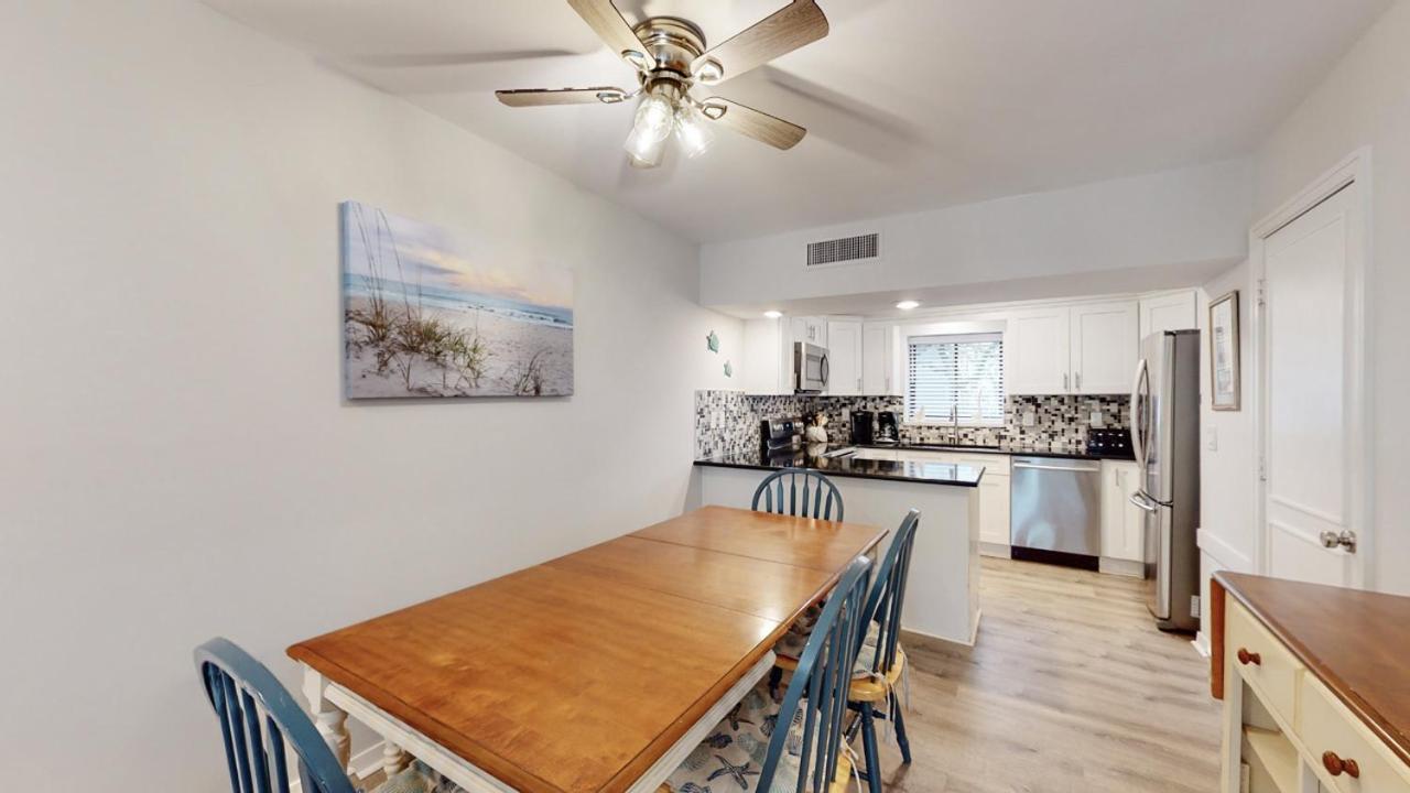  | 36 Hickory Cove