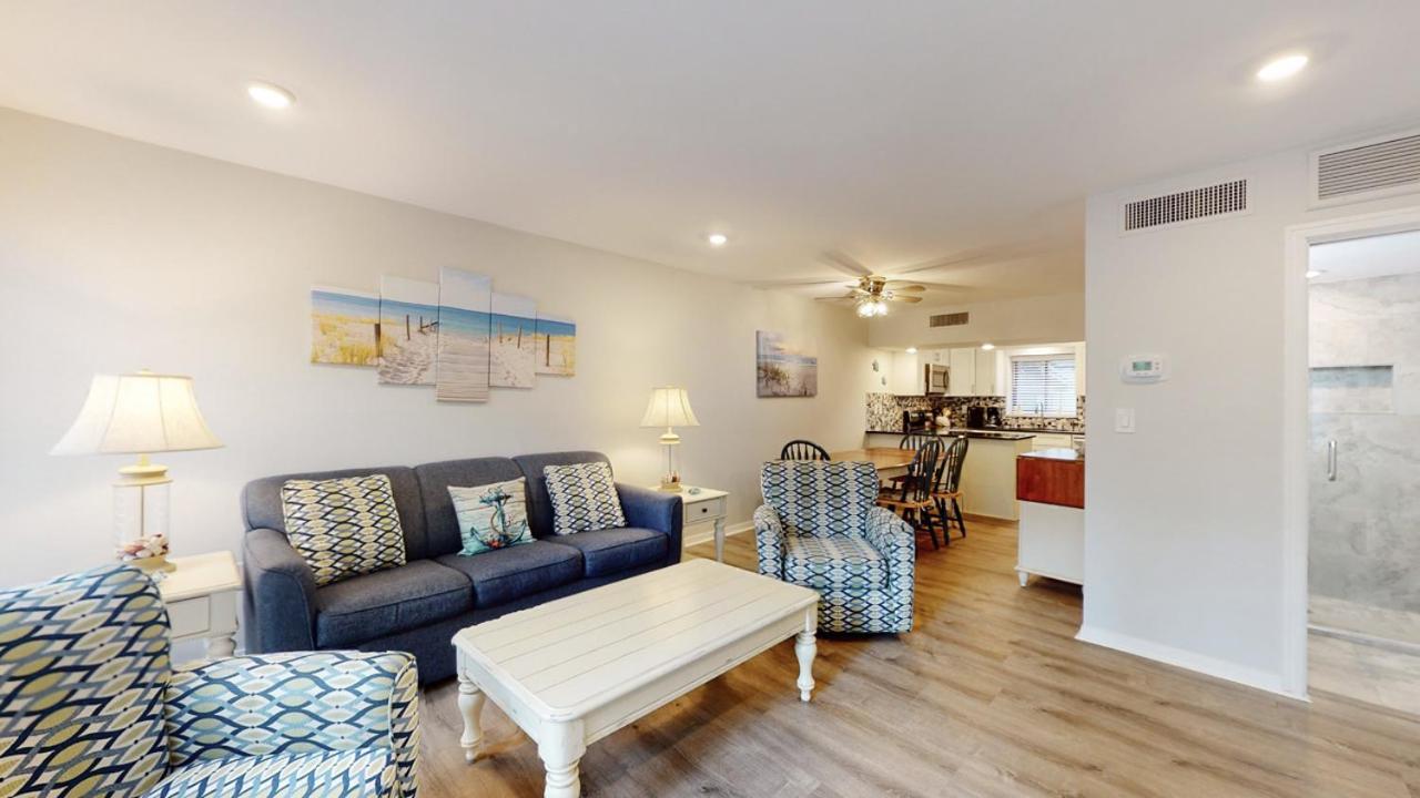  | 36 Hickory Cove