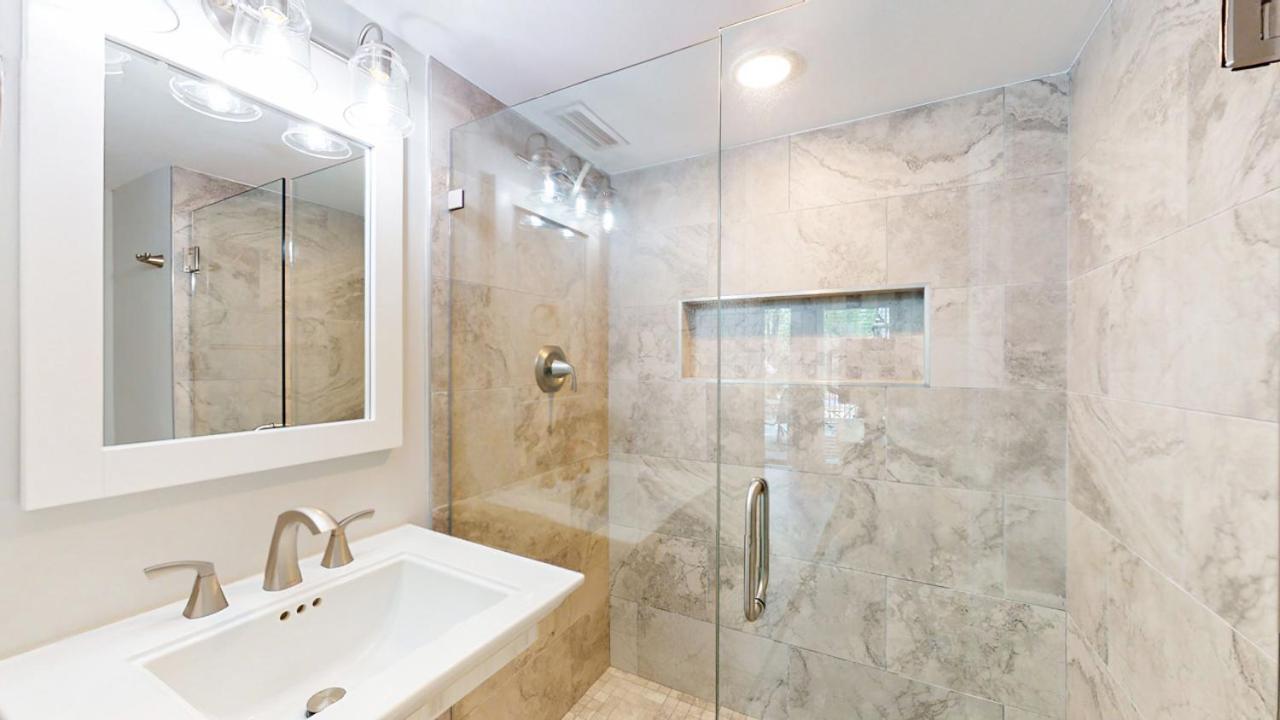  | 36 Hickory Cove