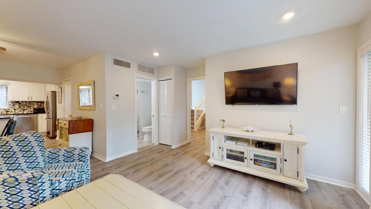  | 36 Hickory Cove