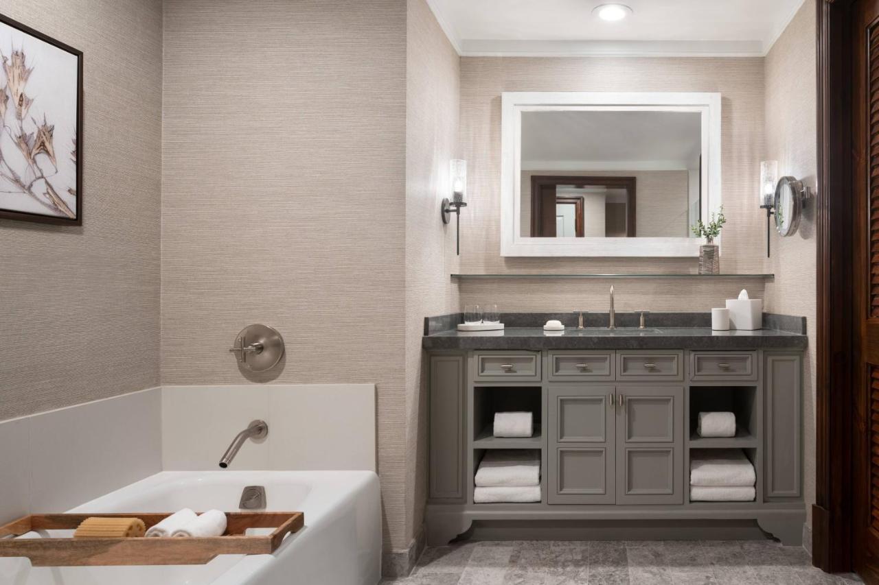 Queen Room with Two Queen Beds - Resort View at The Ritz-Carlton Reynolds, Lake Oconee