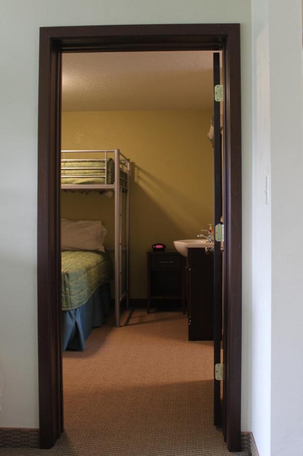 | Parkwood Lodge