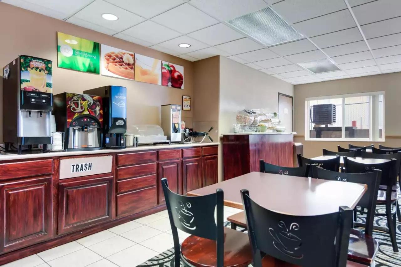 | QualityInn & Suites