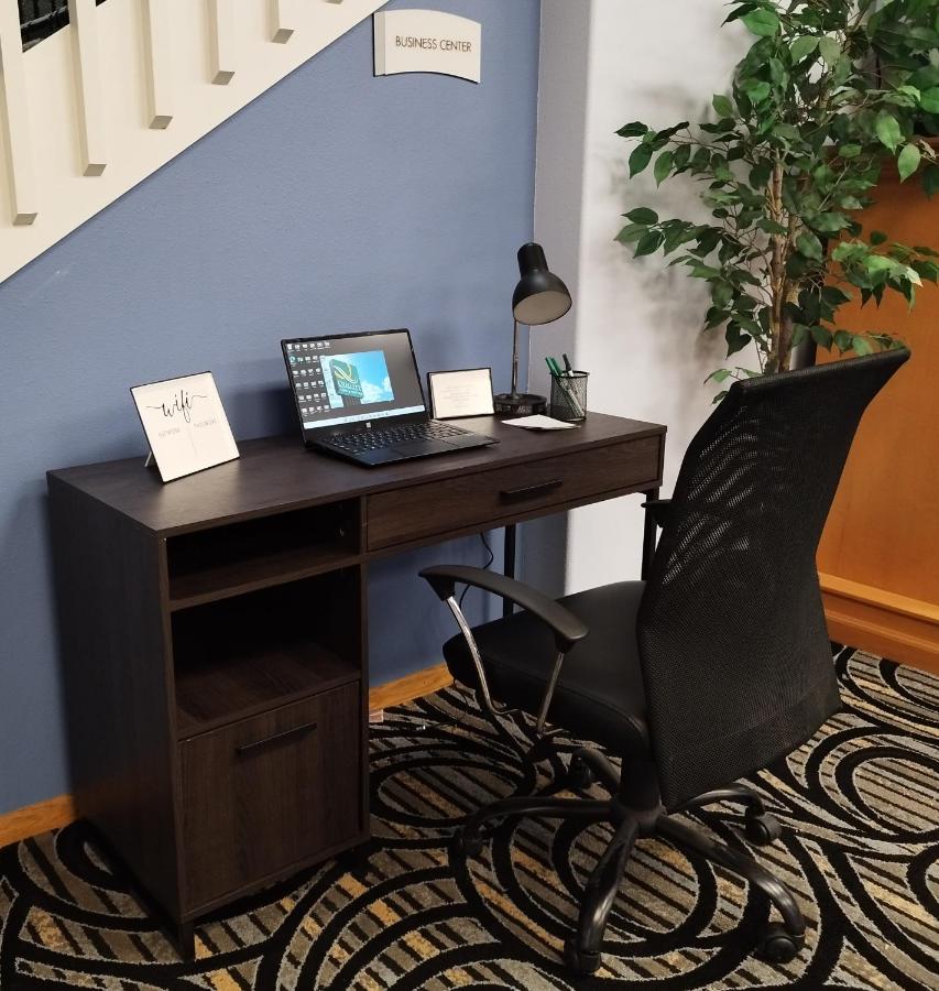 | QualityInn & Suites