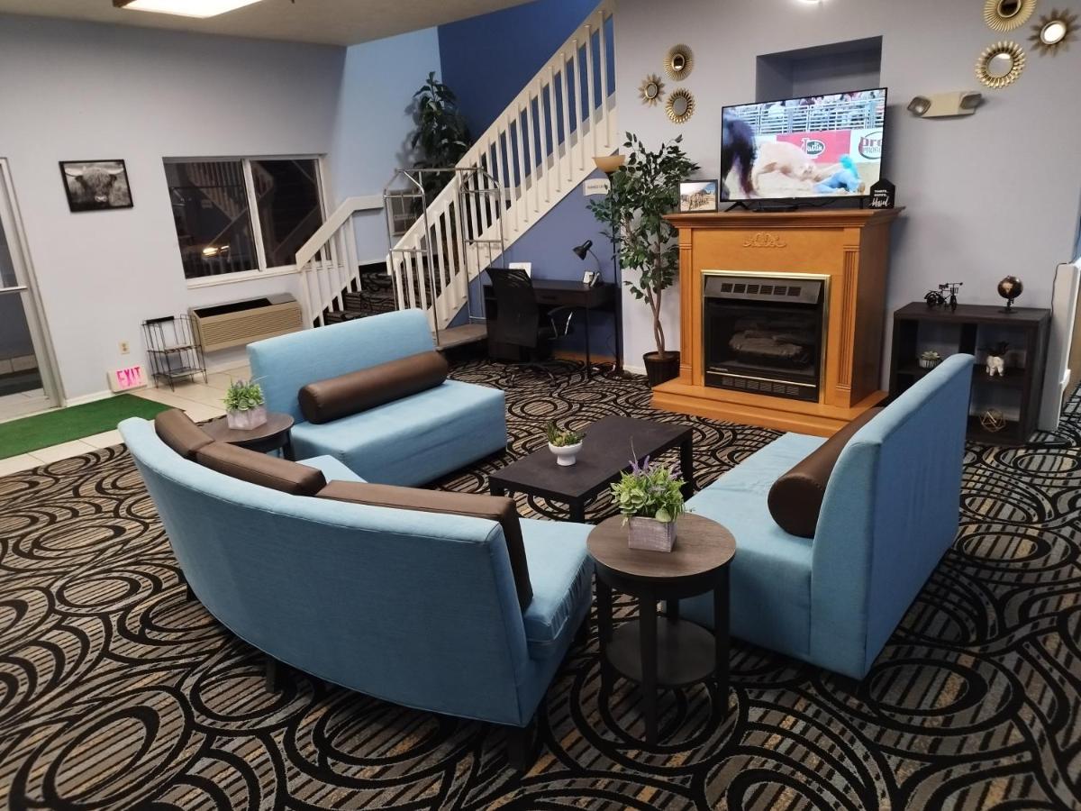 | QualityInn & Suites