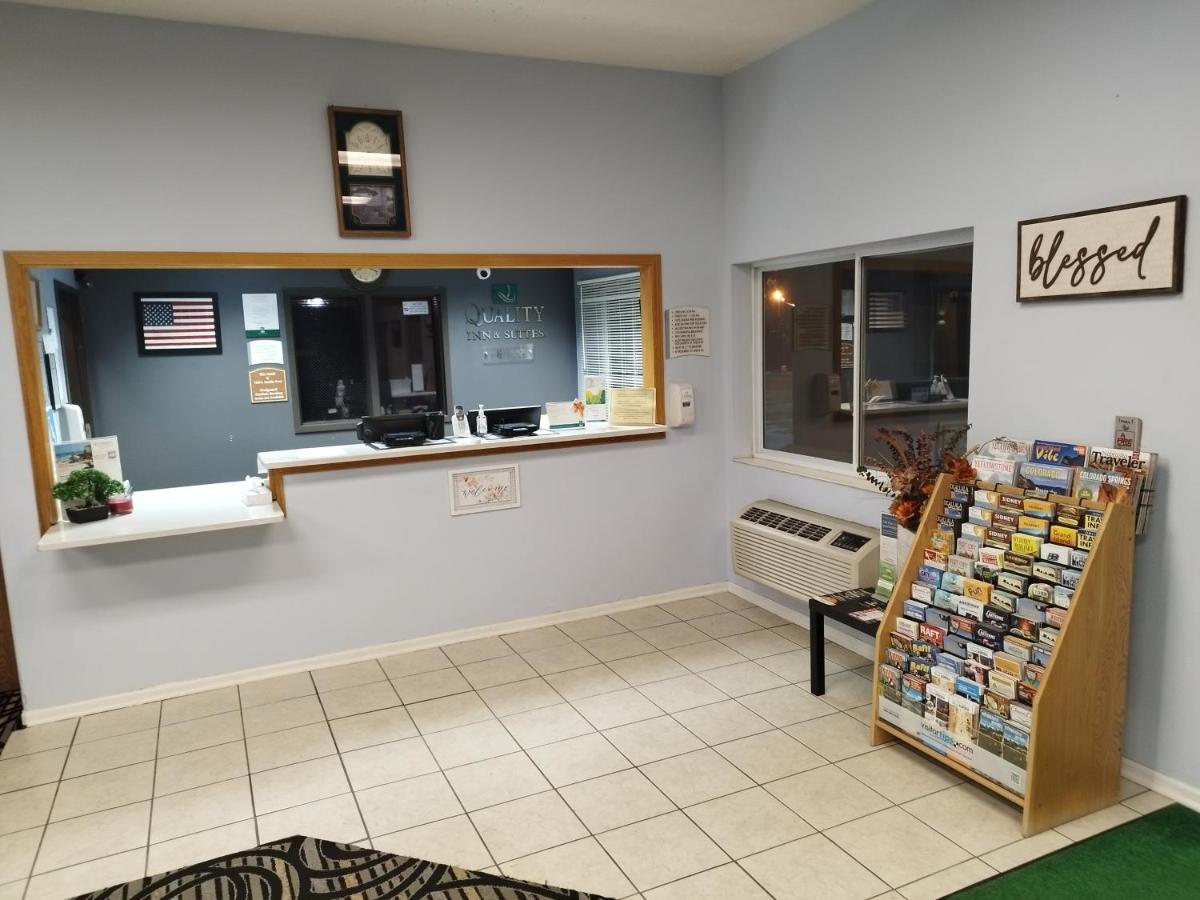 | QualityInn & Suites