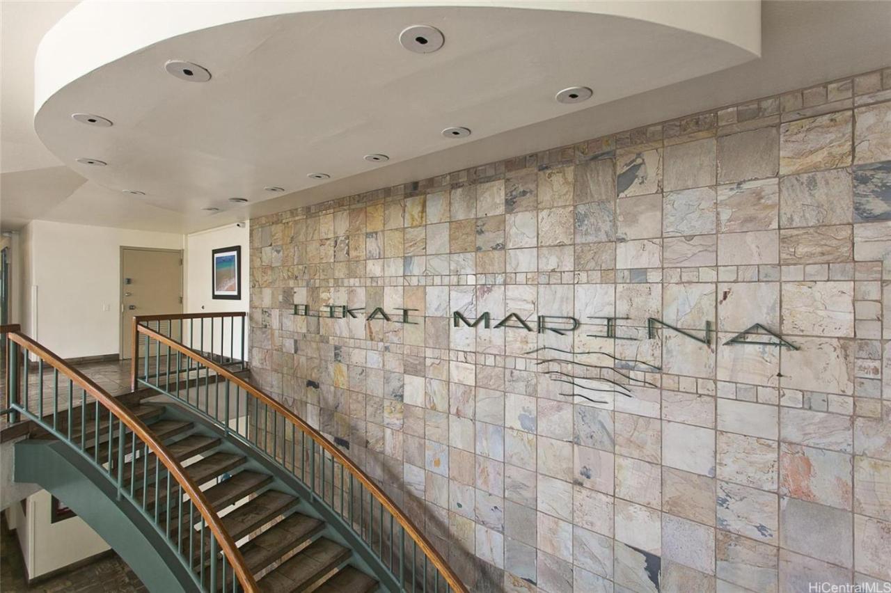  | Marina Oasis Full Kitchen with Laundry and Parking Options