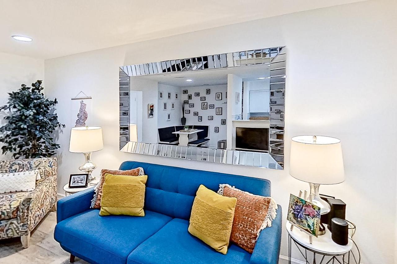 | Blanco Street Retreat