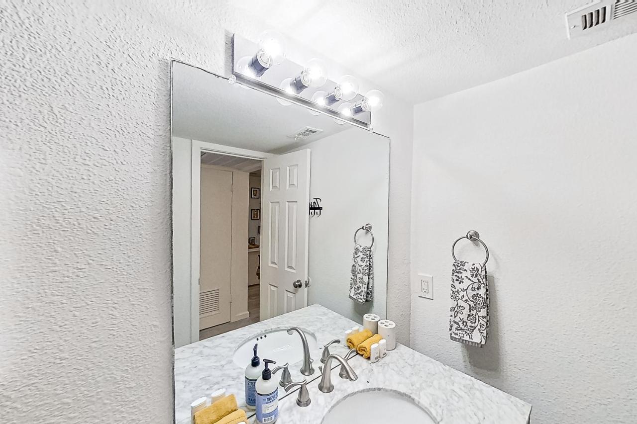 | Blanco Street Retreat