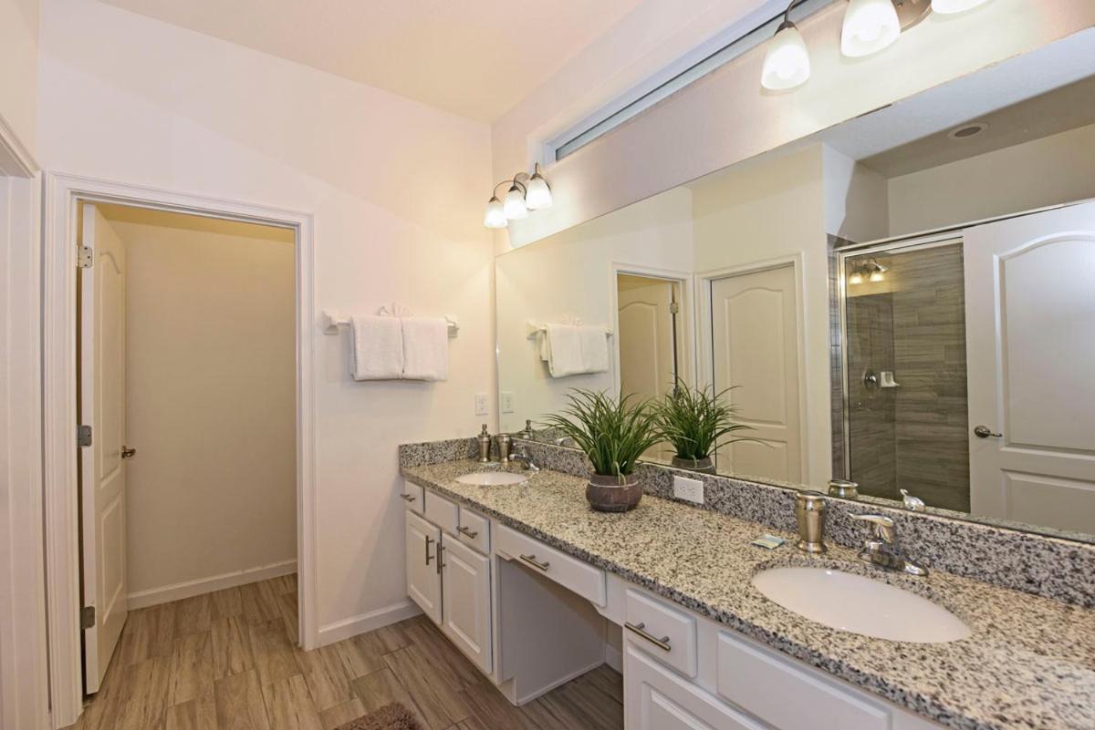  | Solterra Resort - 10 Bed 8 Baths VILLA